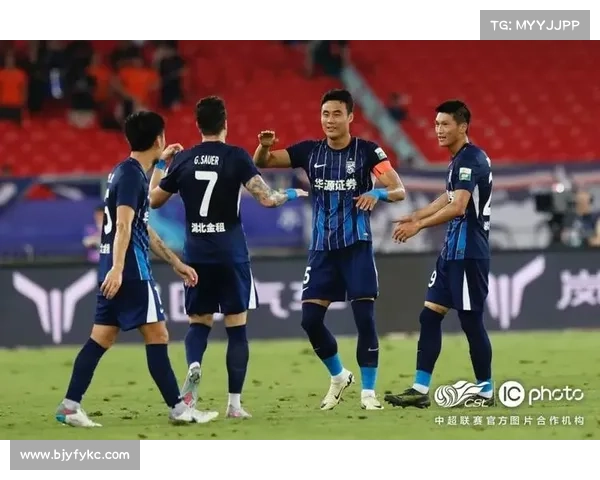武汉三镇 2-0 青岛海牛:图多列绍尔建功 零封 + 红牌漏判引争议 武汉三镇 2-0 青岛海牛:图多列绍尔建功 零封 + 红牌漏判引争议
