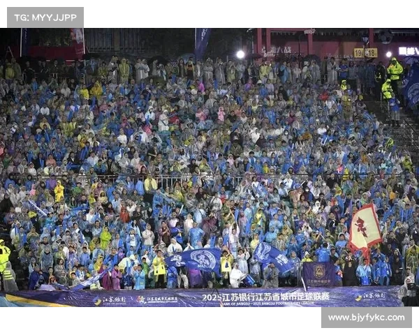 苏超赛场惊现 “江南四大才子”!魔性混搭经典音乐引爆全场笑点 苏超赛场惊现 “江南四大才子”!魔性混搭经典音乐引爆全场笑点